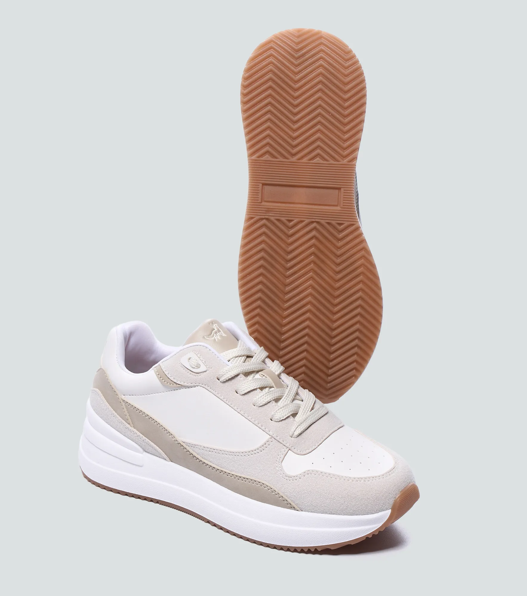 Nina Tenis Suela Alta Con Perforado En Punta Unser 830937 BG