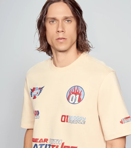 Klaus T Shirt Regular Masculina GroggyBG