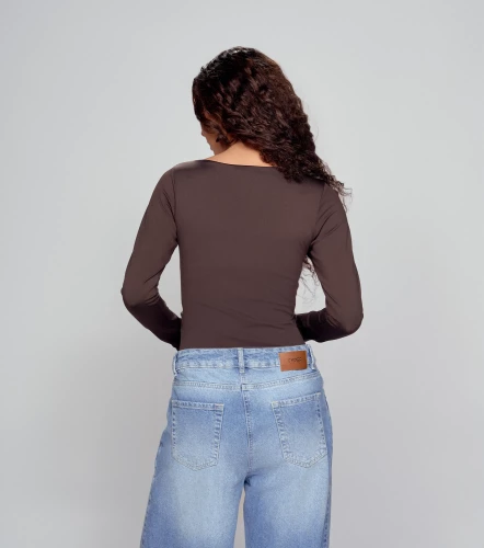 Eliana Body Slim Fit Manga Larga Cuello Ojal TyperCF