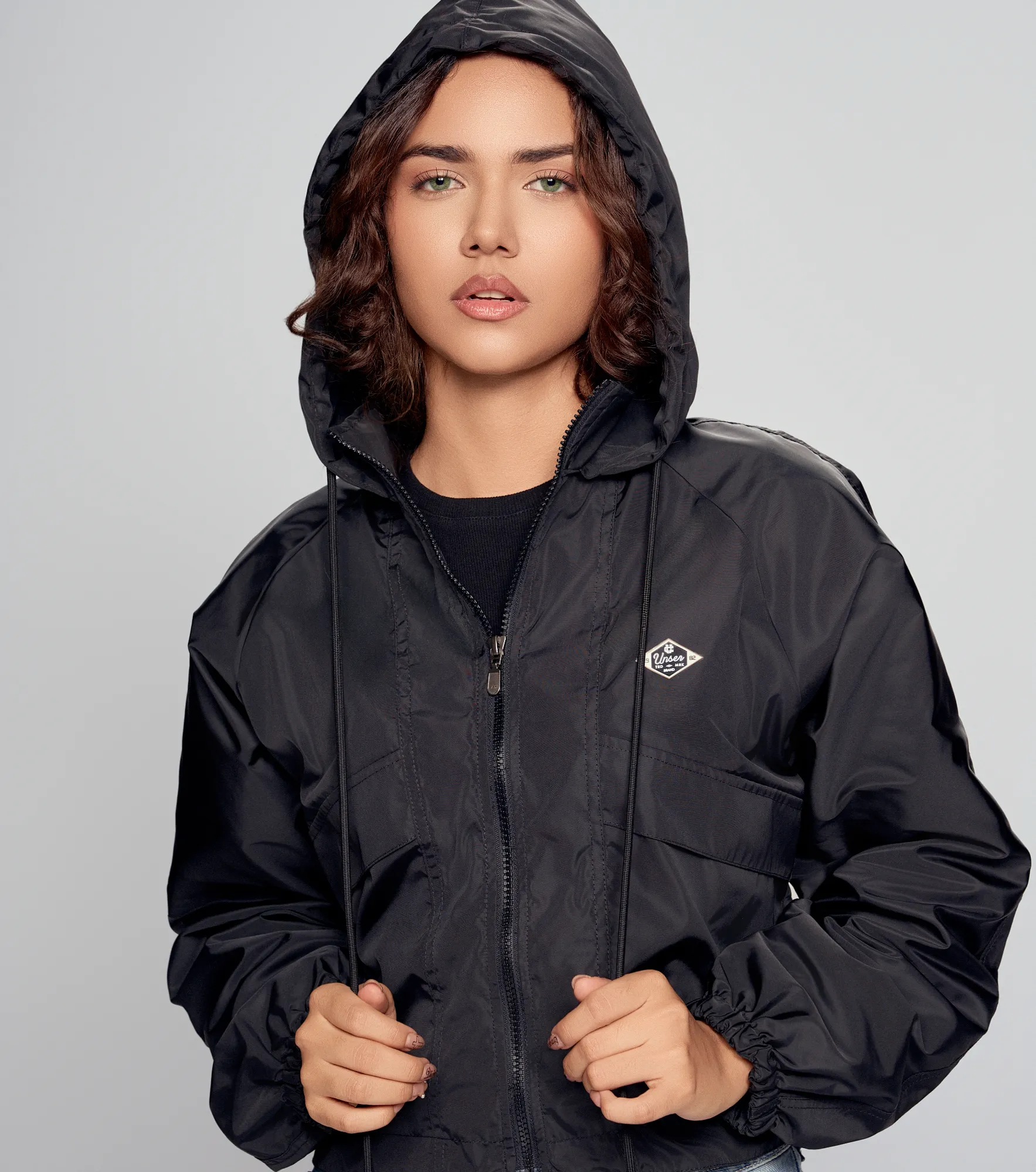 Evelyn Chaqueta Romprevientos Con Capota Y Bolsillos Unser 832735 NG