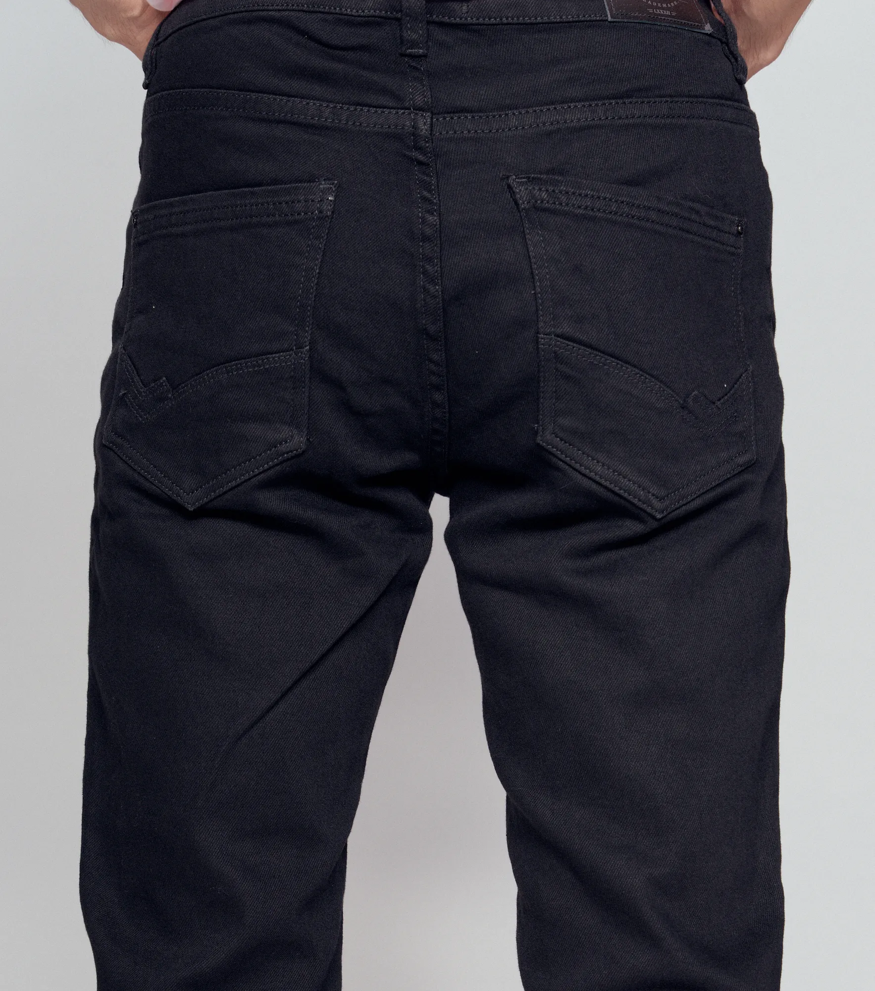 Iron Stiven Jean Unicolor Negro Con Cremallera Unser 833509 NG