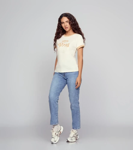 Fernanda T Shirt Unicolor Con Estampado Delantero Punos Y Cuello En Contraste UnserBL