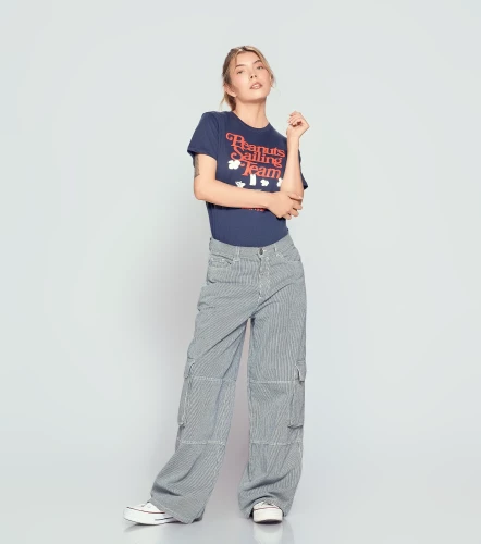 Angela T Shirt Peanuts Unicolor Con Estampado Delantero Y Posterior UnserAV