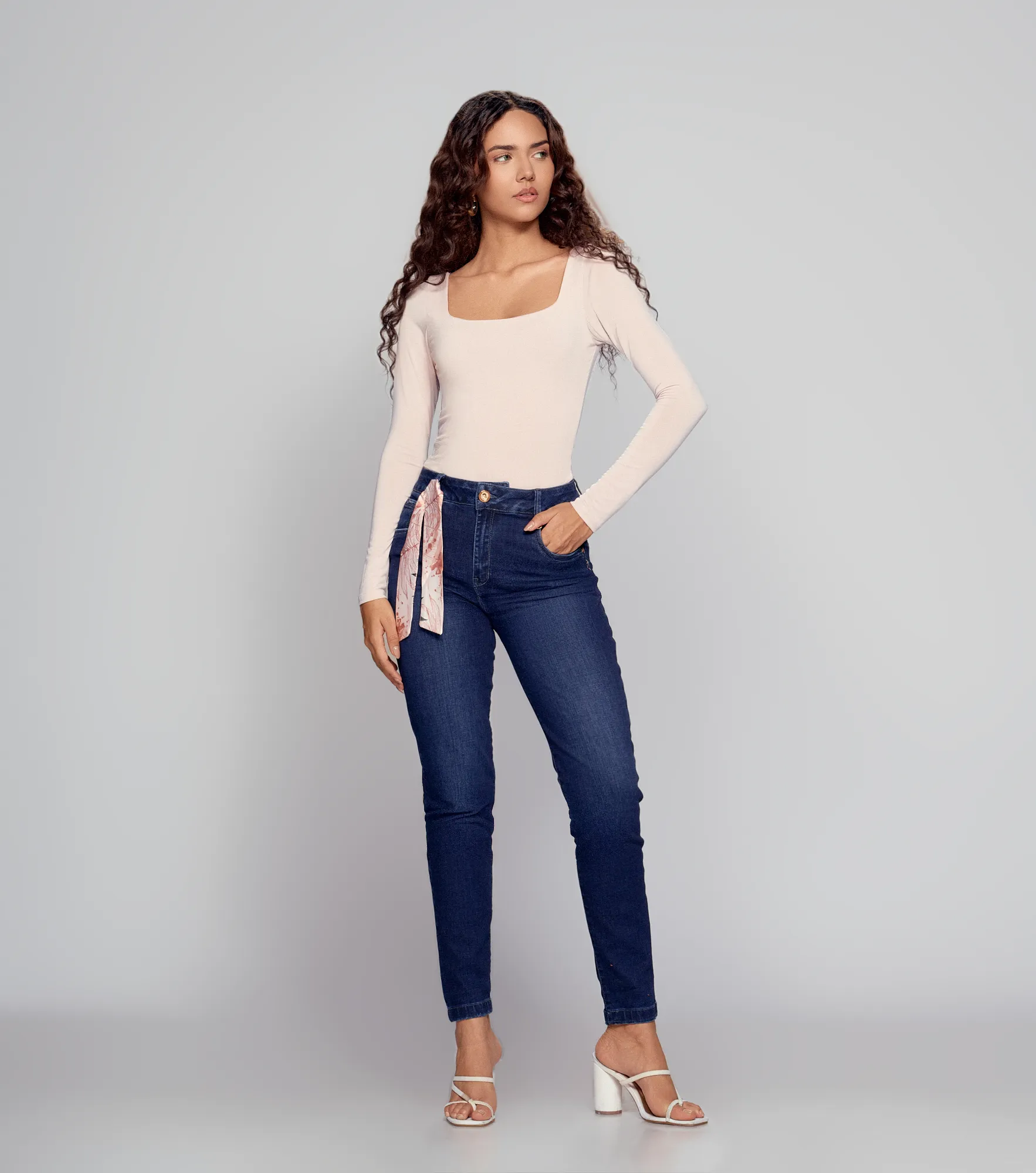Jean Para Mujer Proceso Oscuro Praga Merlina Derek 832873 AZ