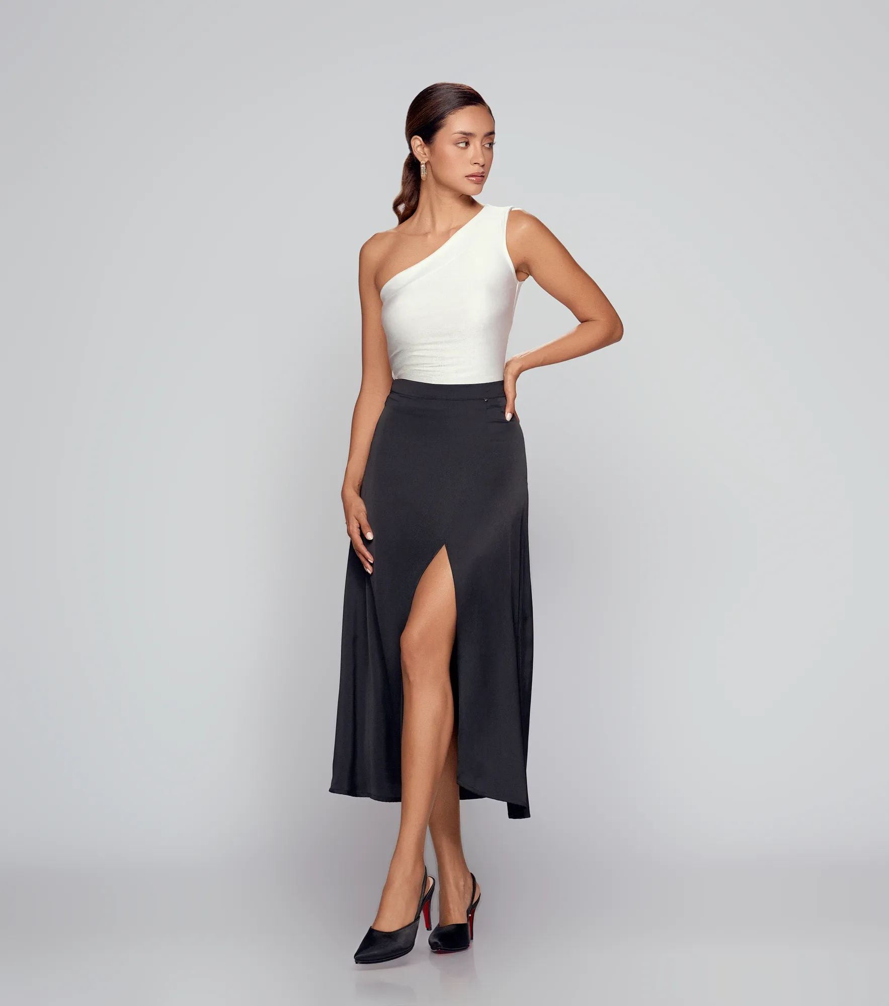Blusa Para Mujer Medio Hombro Unicolor Arti Derek 834762 BL