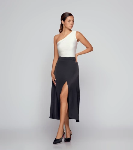 Blusa Para Mujer Medio Hombro Unicolor Arti DerekBL