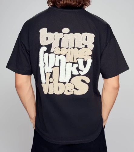Elian T Shirt Oversize Estampada TyperNG