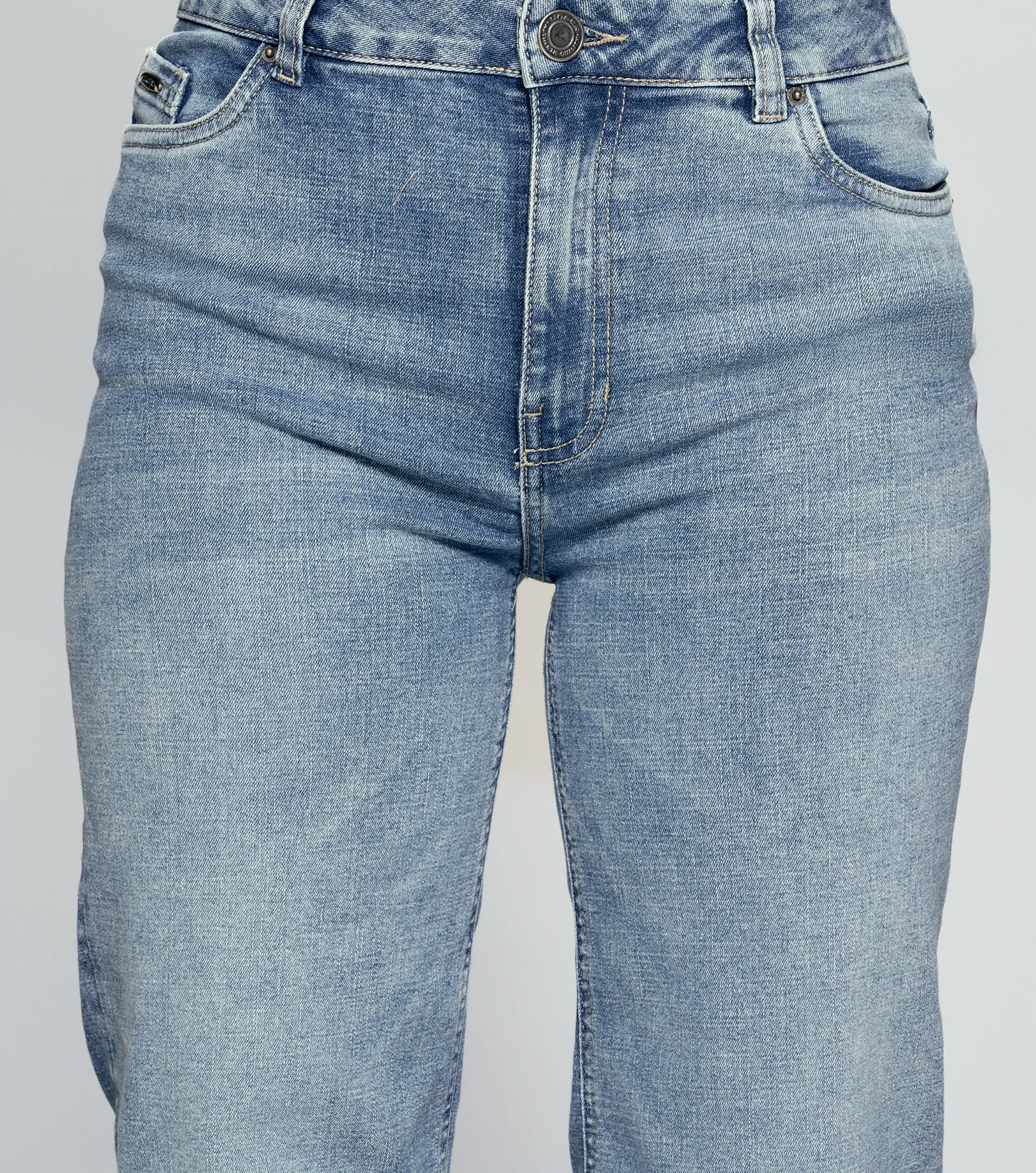 Star Natali Pantalon En Denim Straight Unicolor Con Proceso Claro Unser 834544 AZ