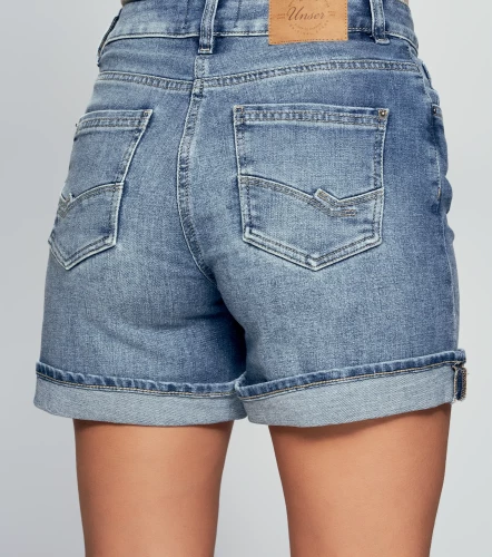 Lina Short Tipo Bermuda Con Proceso Medio Claro Y Bota Doblada UnserAZ
