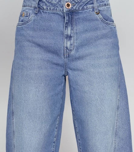 Barcelona Tiana Jean Barrel Con Proceso DerekAZ