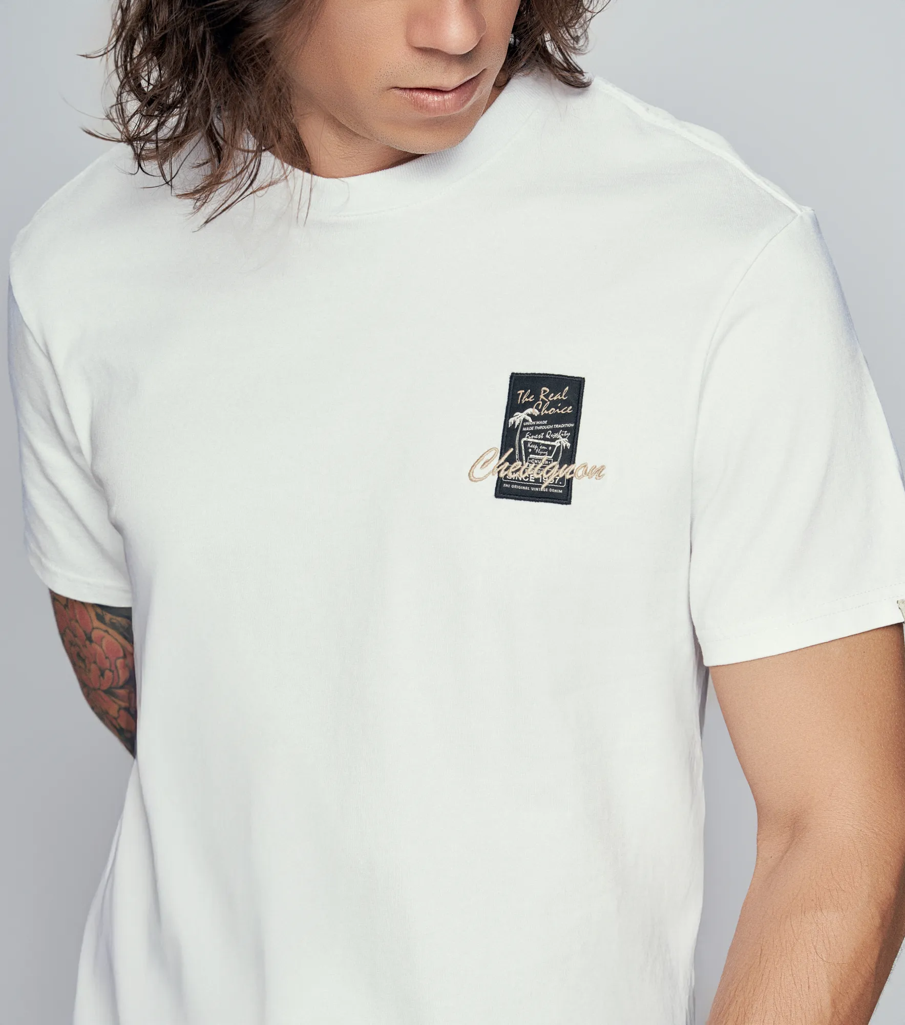 Camiseta Chevignon Embroidered T Shirt 131604 BL