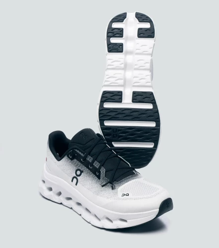 Tenis On Running CloudtiltBL