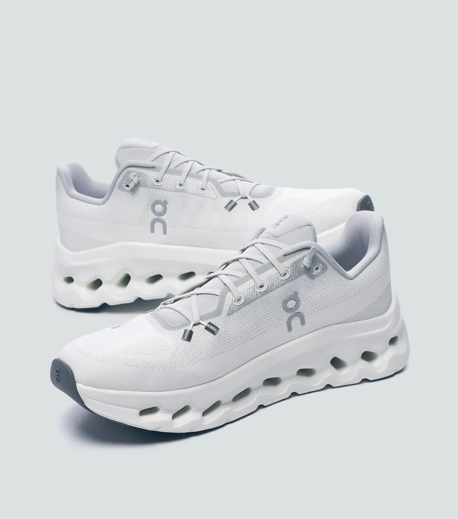 Tenis On Running Cloudtilt 131680 