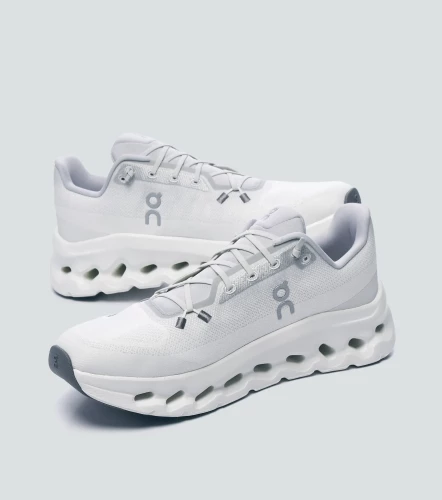 Tenis On Running CloudtiltBL