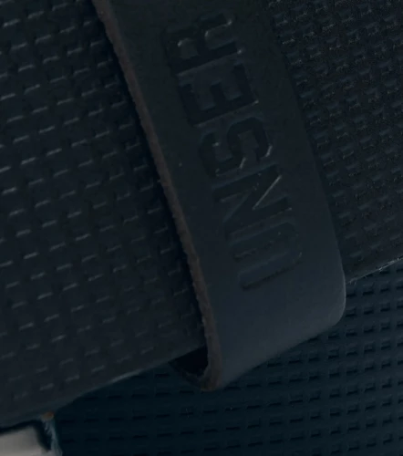 Gustavo Correa Unicolor Texturizada UnserCF