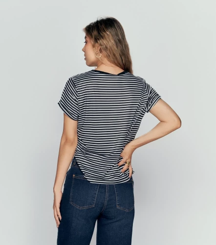 Camiseta Para Mujer Mayra DerekNG