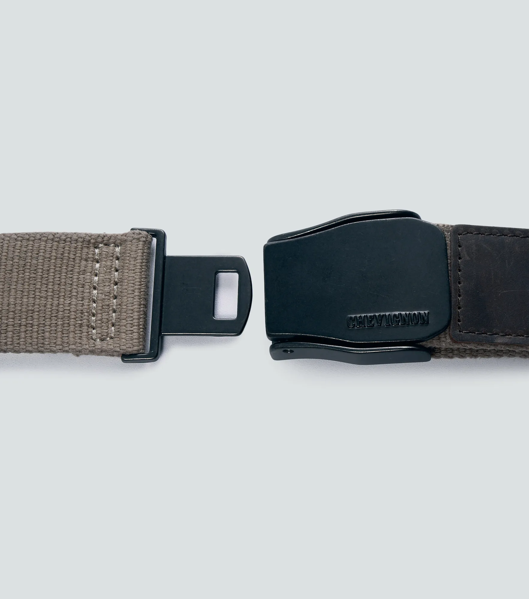 Correa Chevignon Men Pilot 126957 KQ