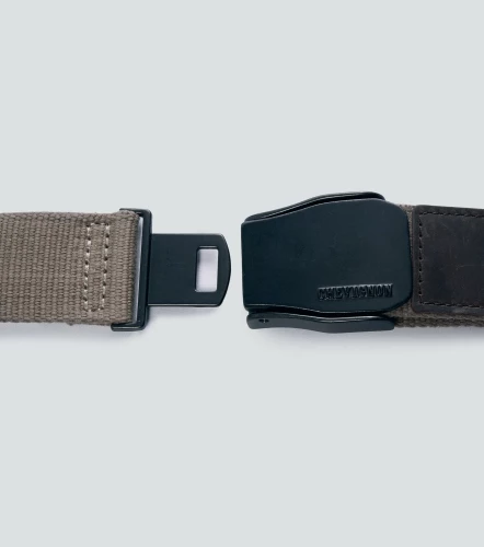 Correa Chevignon Men PilotKQ