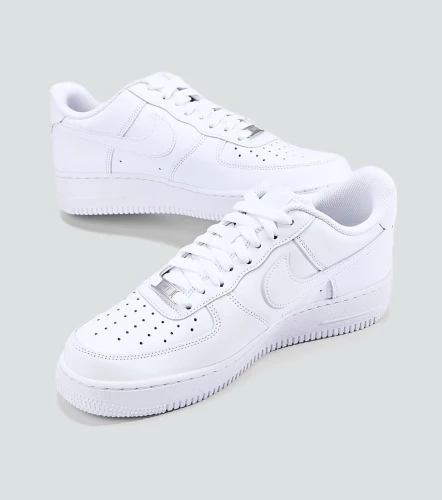Tenis Nike Air Force 1 07BL
