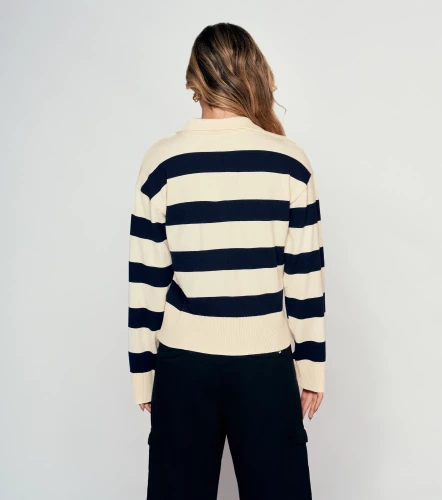 Camila Buzo Tejido Con Cuello Y Lineas En Contraste UnserAR