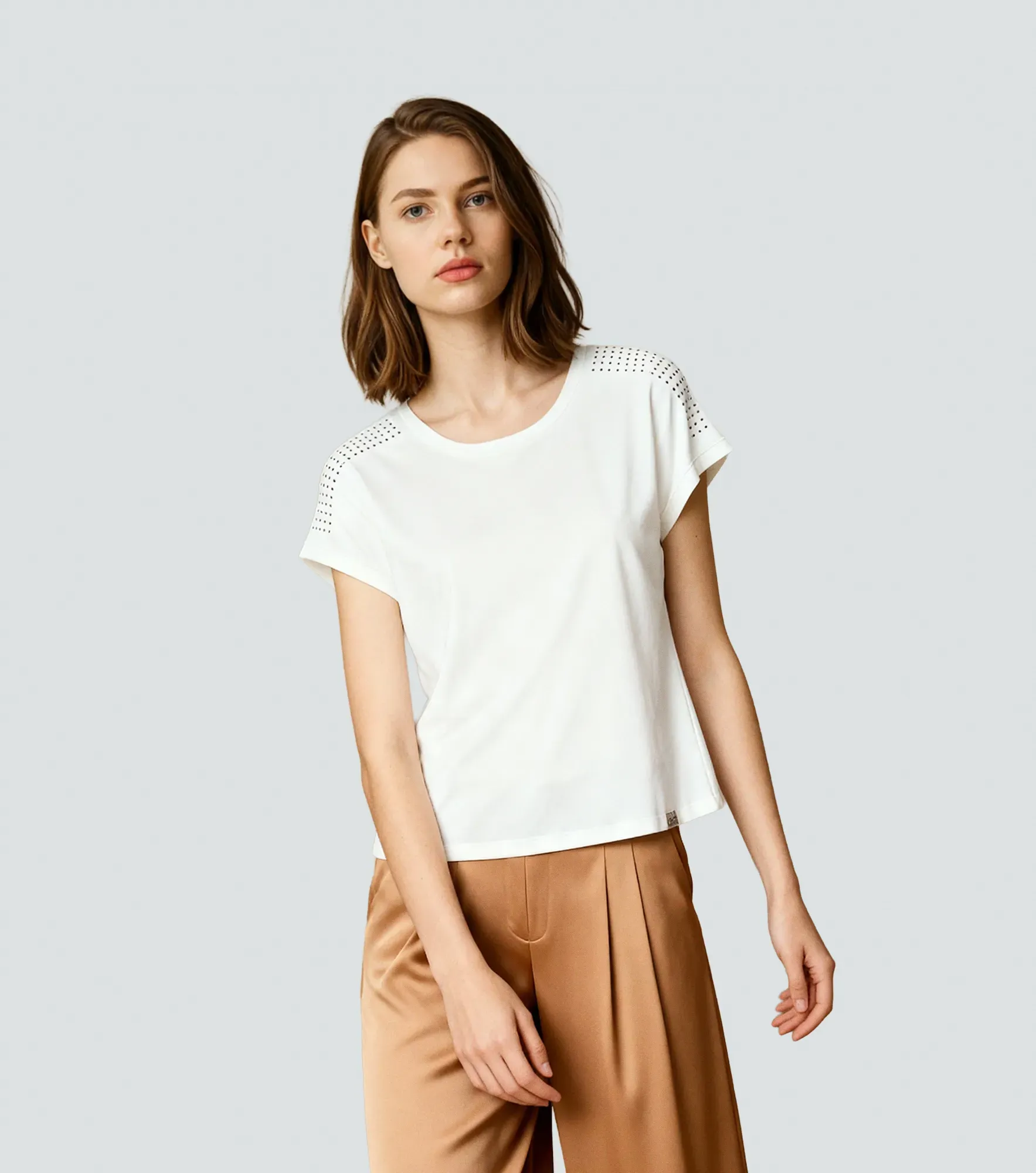 Lorain T Shirt Unicolor Con Piedreria En Hombro Unser 832688 AR