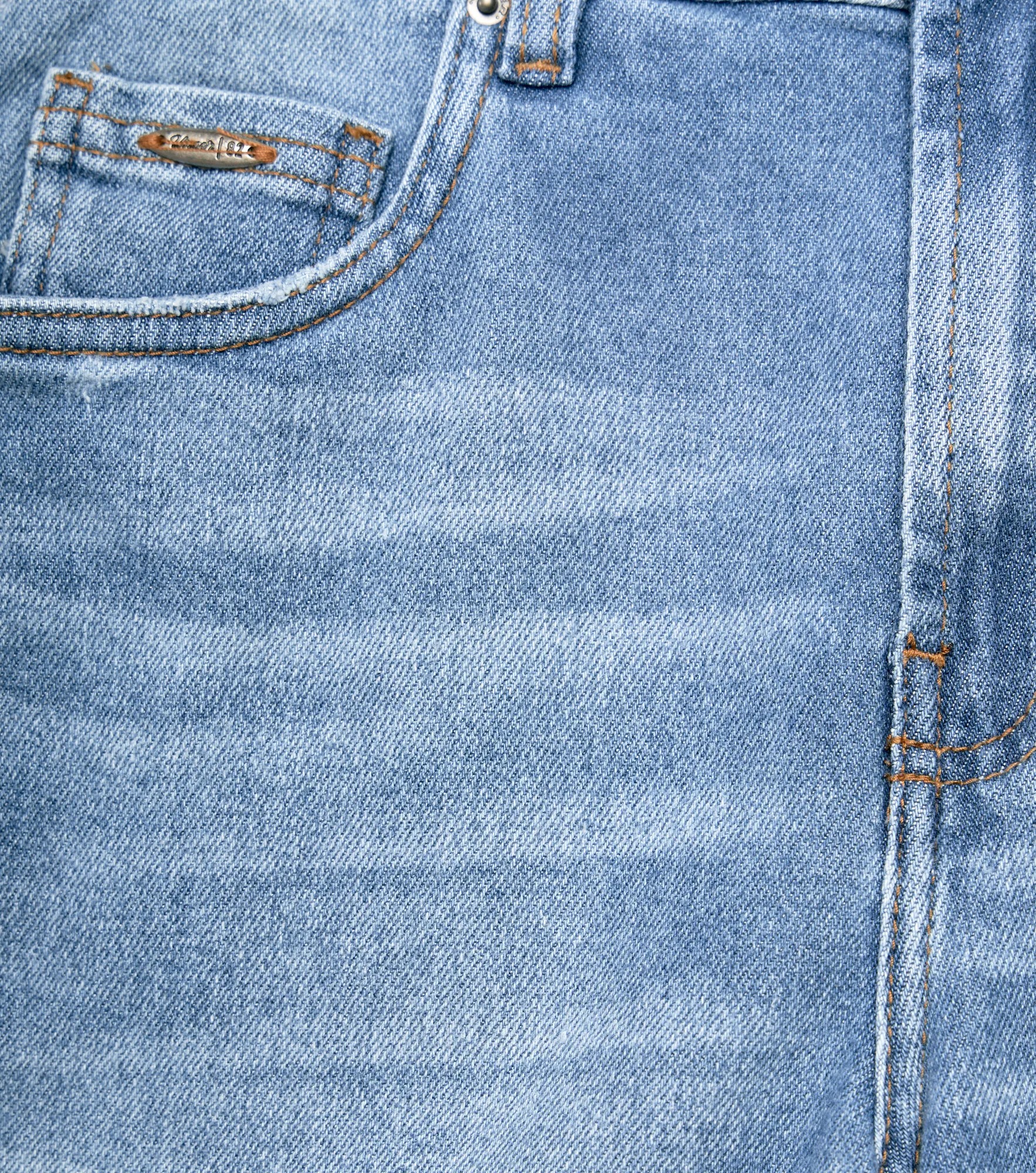 Melissa Bermuda Con Proceso Medio Unser 836482 AZ