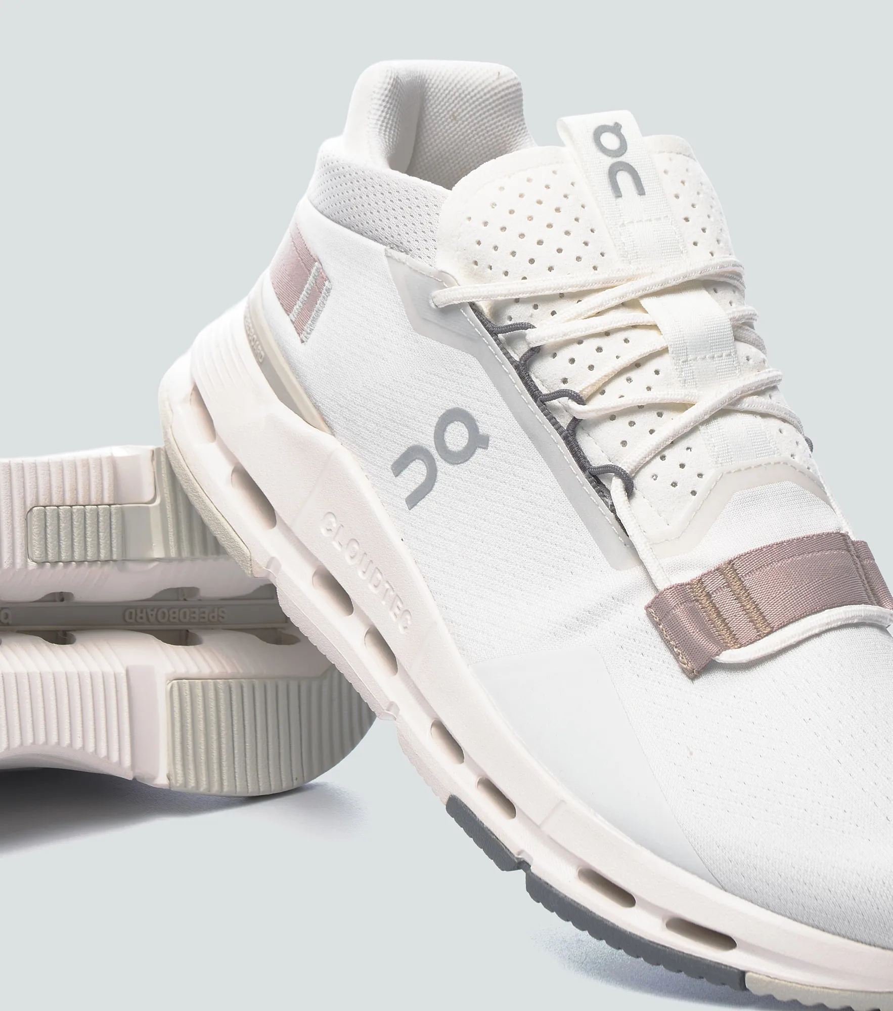 Tenis On Running Cloudnova 2 131660 