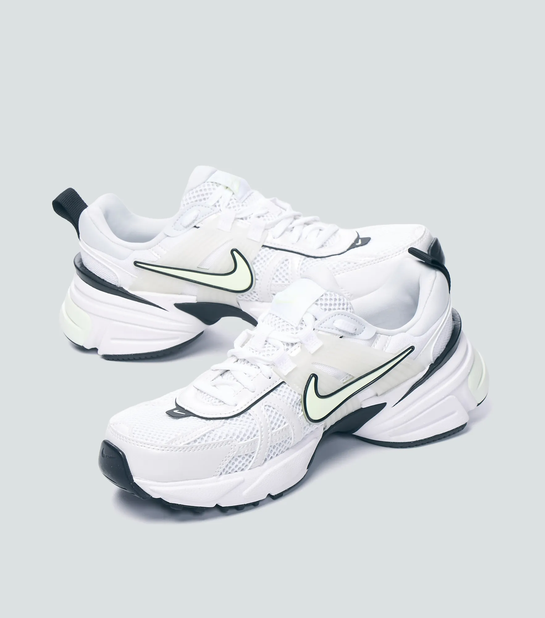 Tenis Nike W V2k RunBL