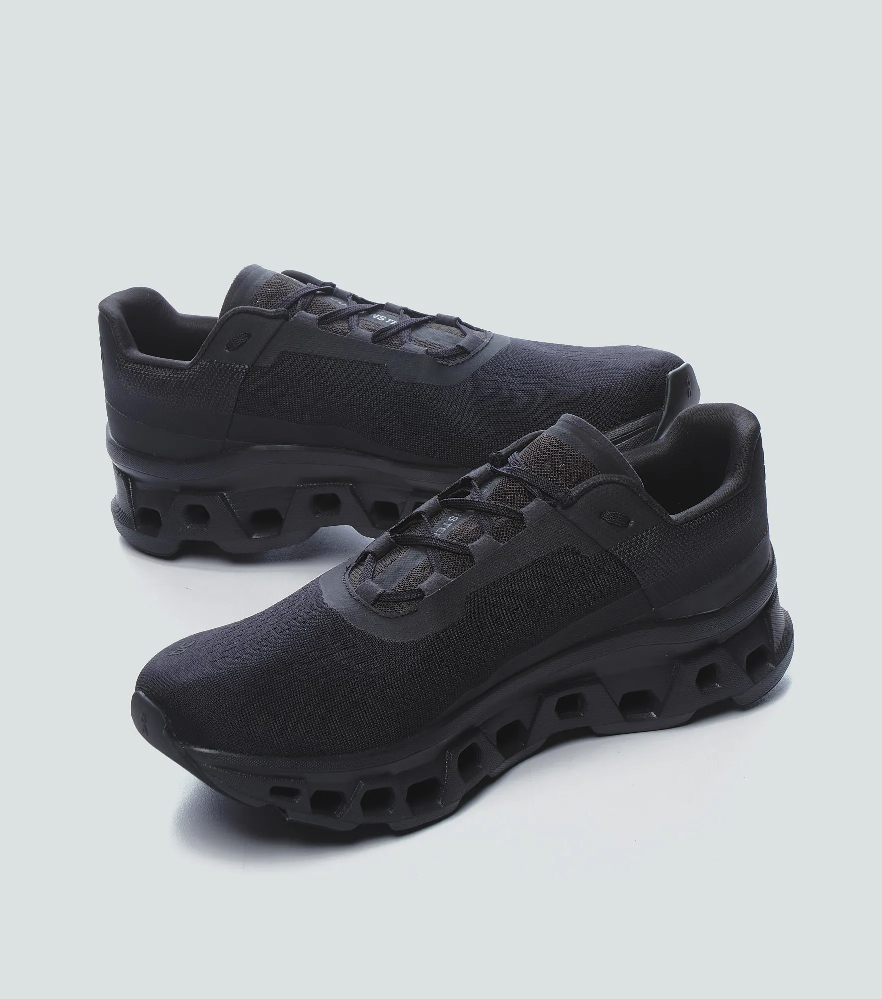 Tenis On Running Cloudmonster 131666 