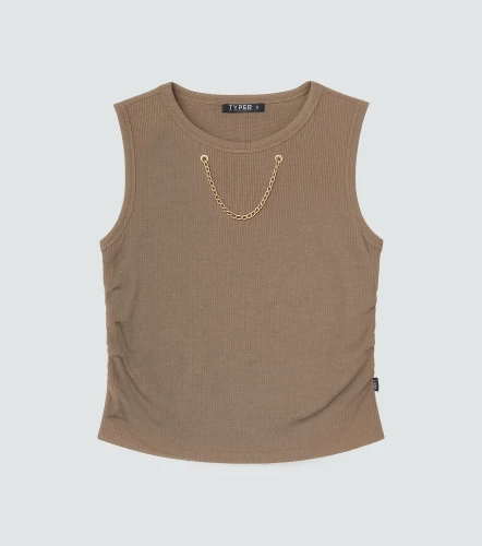 Allen Blusa Slim Asimetrica Cuello Bandeja Con Ojales Y Cadena TyperCF