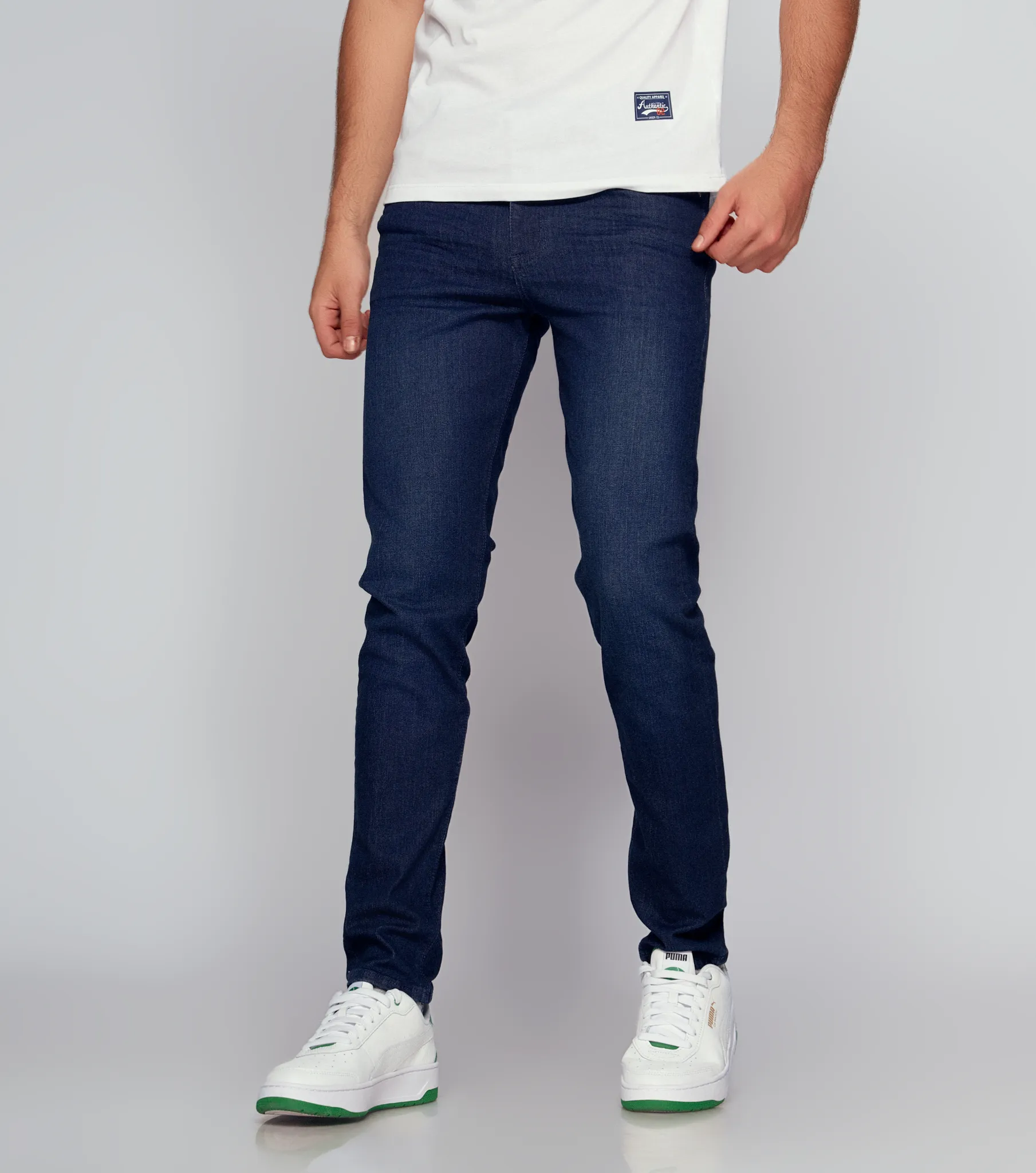 JEAN PARA HOMBRE CON PROCESO OSCURO Y BOLSILLOS UNSER
