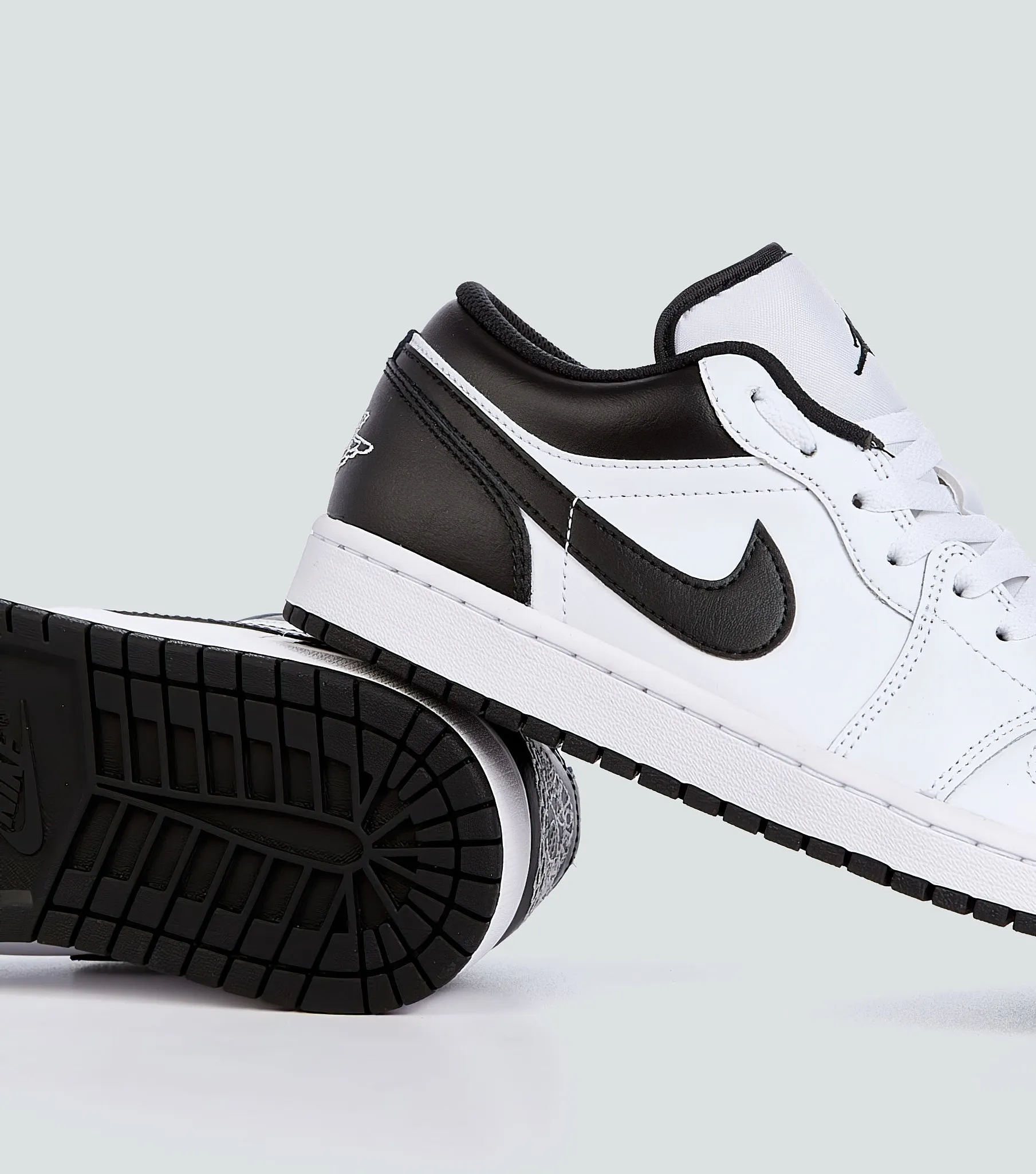Tenis Nike Air Jordan 1 127778 