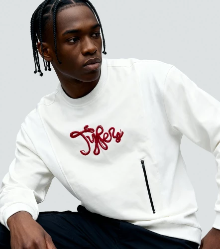 Toscani Buzo Oversized Con Cortes En Rib Y Bolsillo Funcional TyperAR