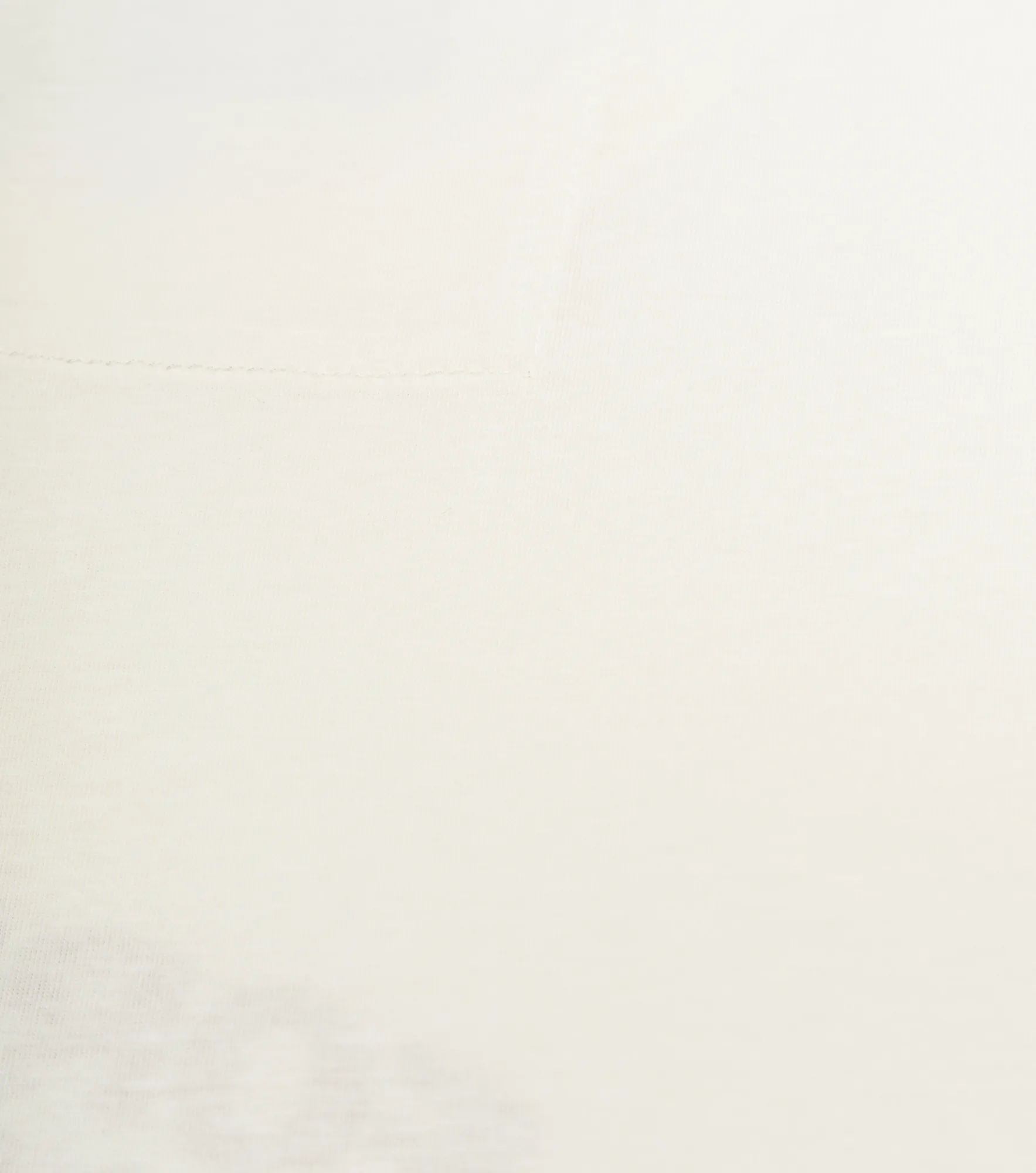 Martina Blusa T Shirt Unicolor Con Tejidos En Puno Y Estampado Unser 836564 AR