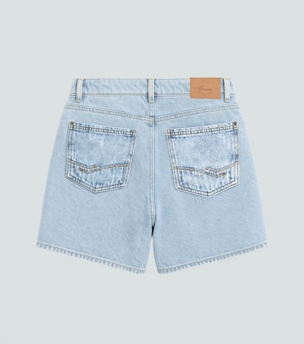 Fernanda Short En Indigo Tipo Bermuda Con Desgastes UnserAZ