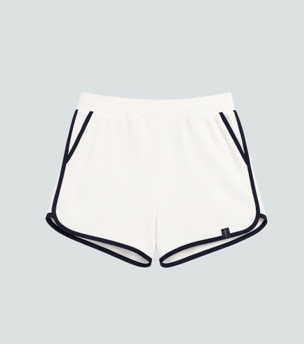 Irina Short Con Sesgos En Contraste Comfort TyperNG