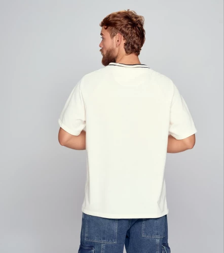 Niall T Shirt Oversise Bordada Con Cuello Tejido TyperAR