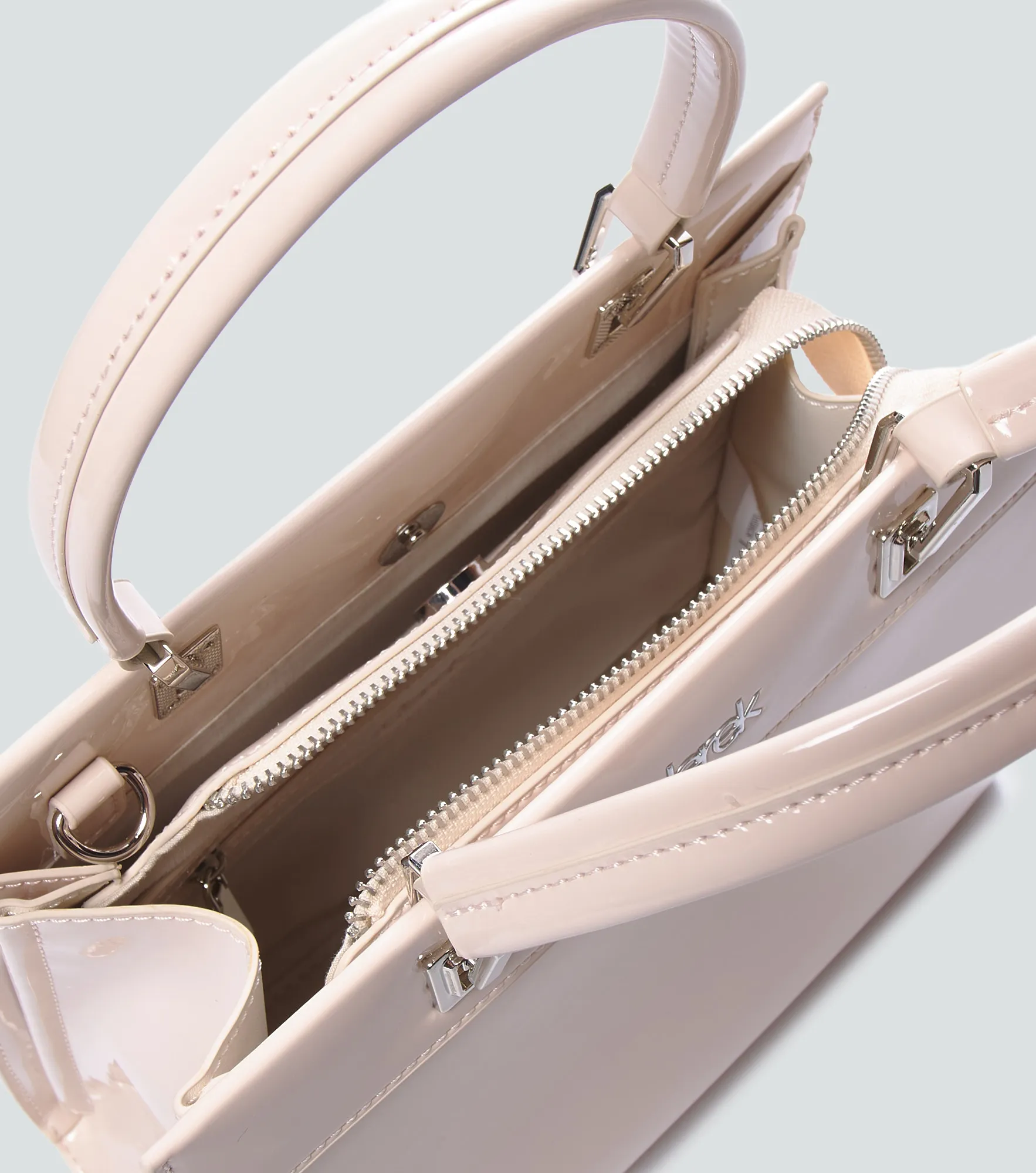 Bolso Unicolor Derek 834796 AR