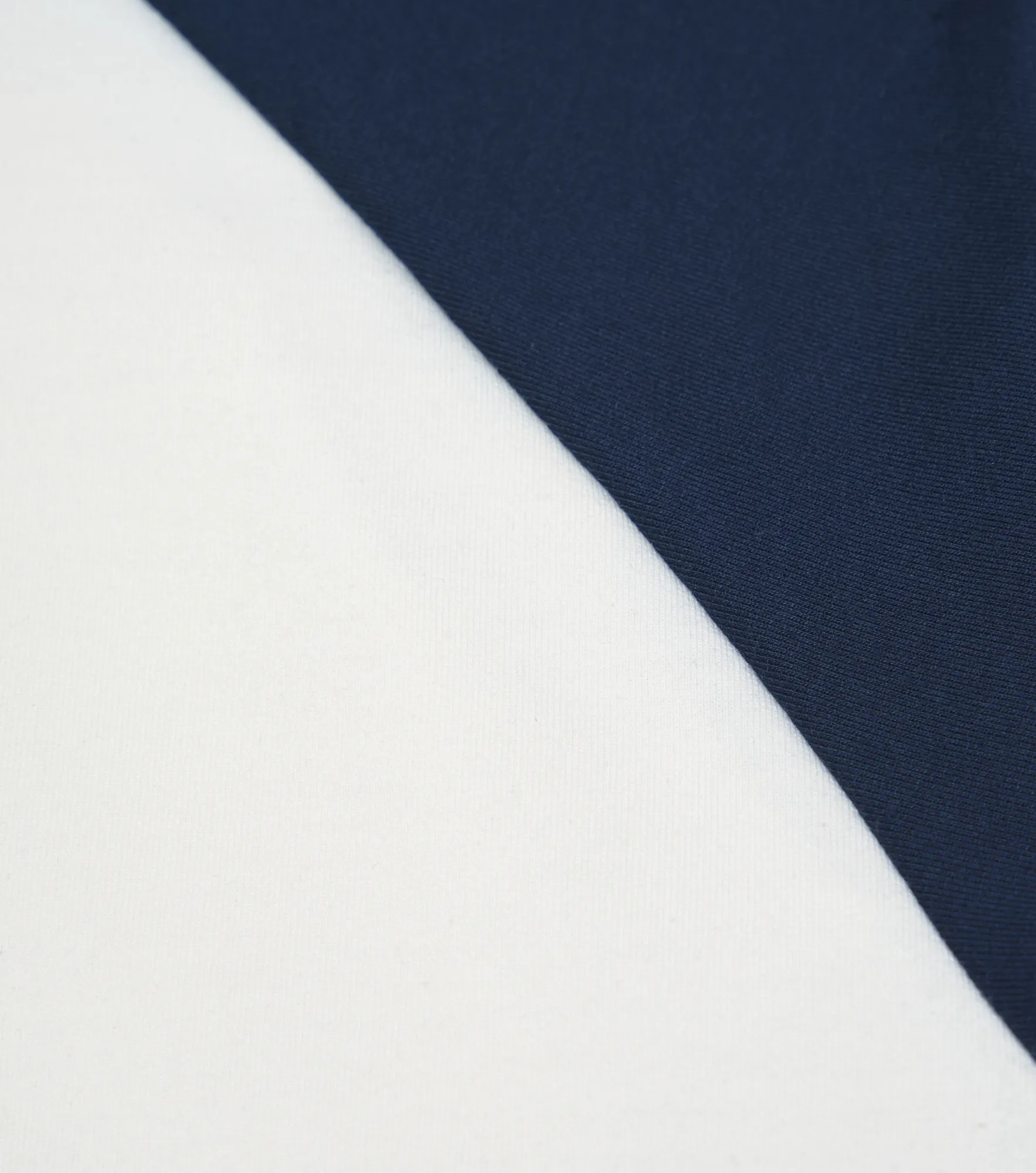 Fabio Buzo Combinado Con Estampado En Alto Relieve Unser 837144 AR