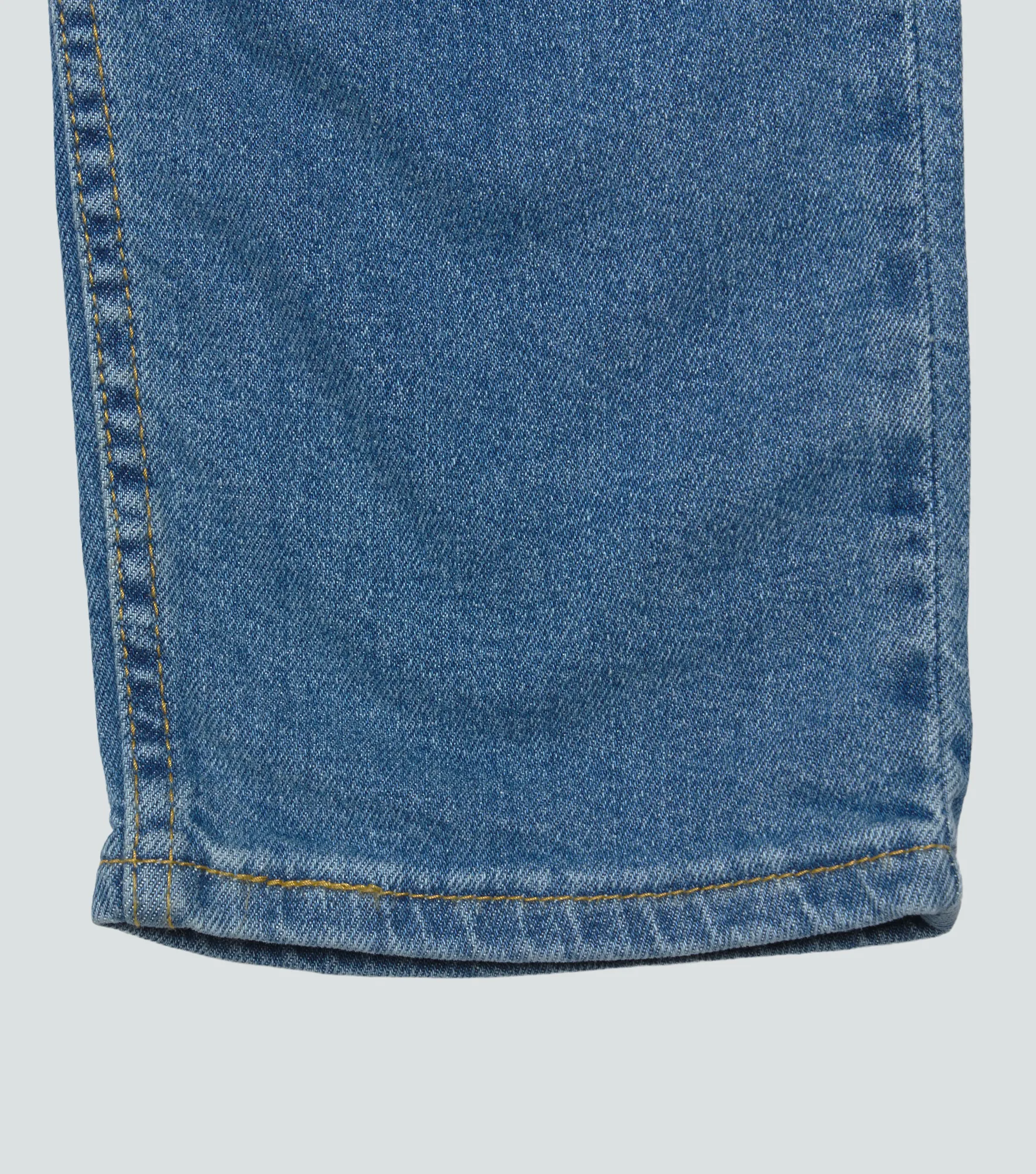 Jean Levis 502 Taper 132443 AZ