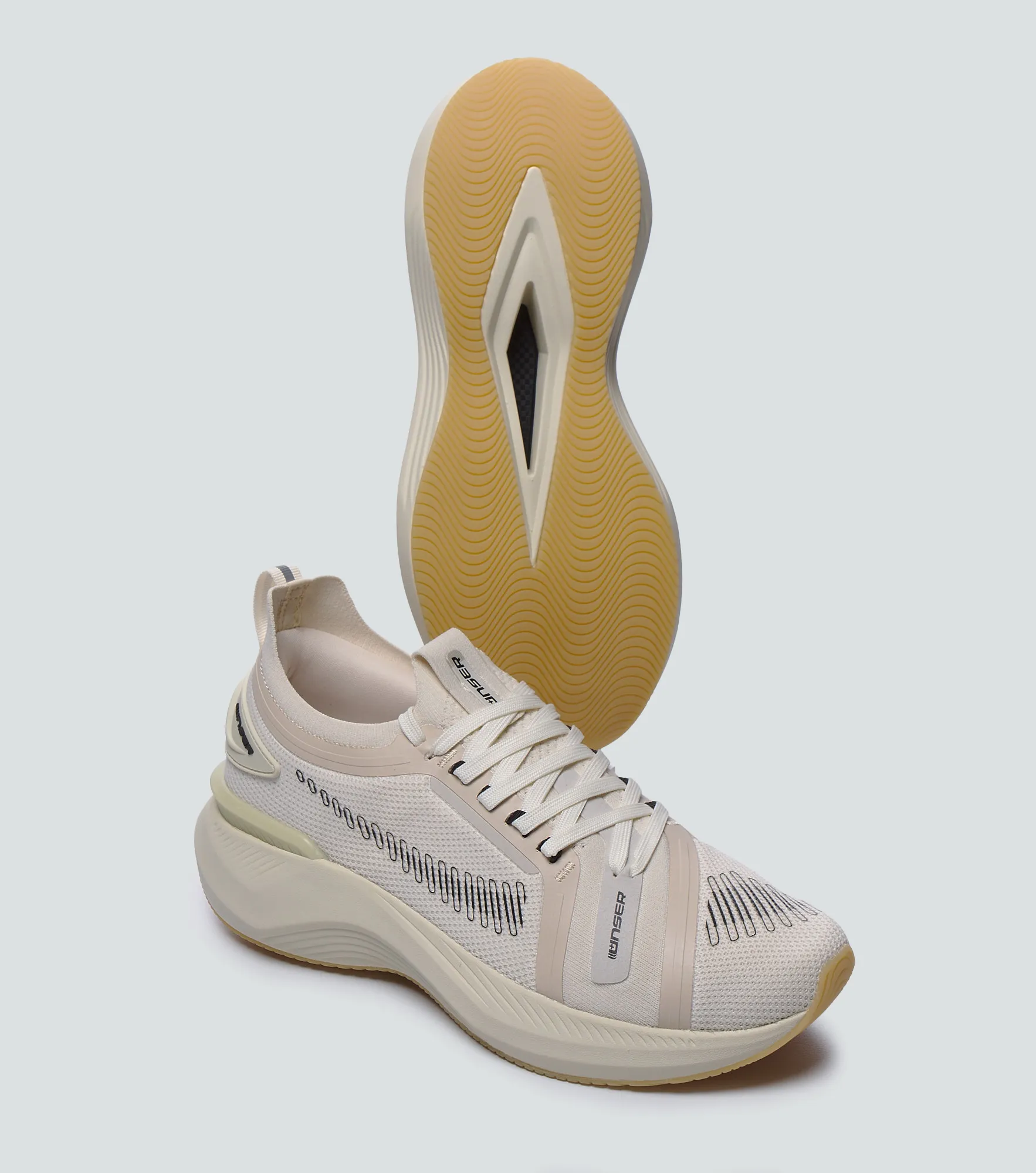 Tenis Para Hombre Con Suela De Curva 836179 BG
