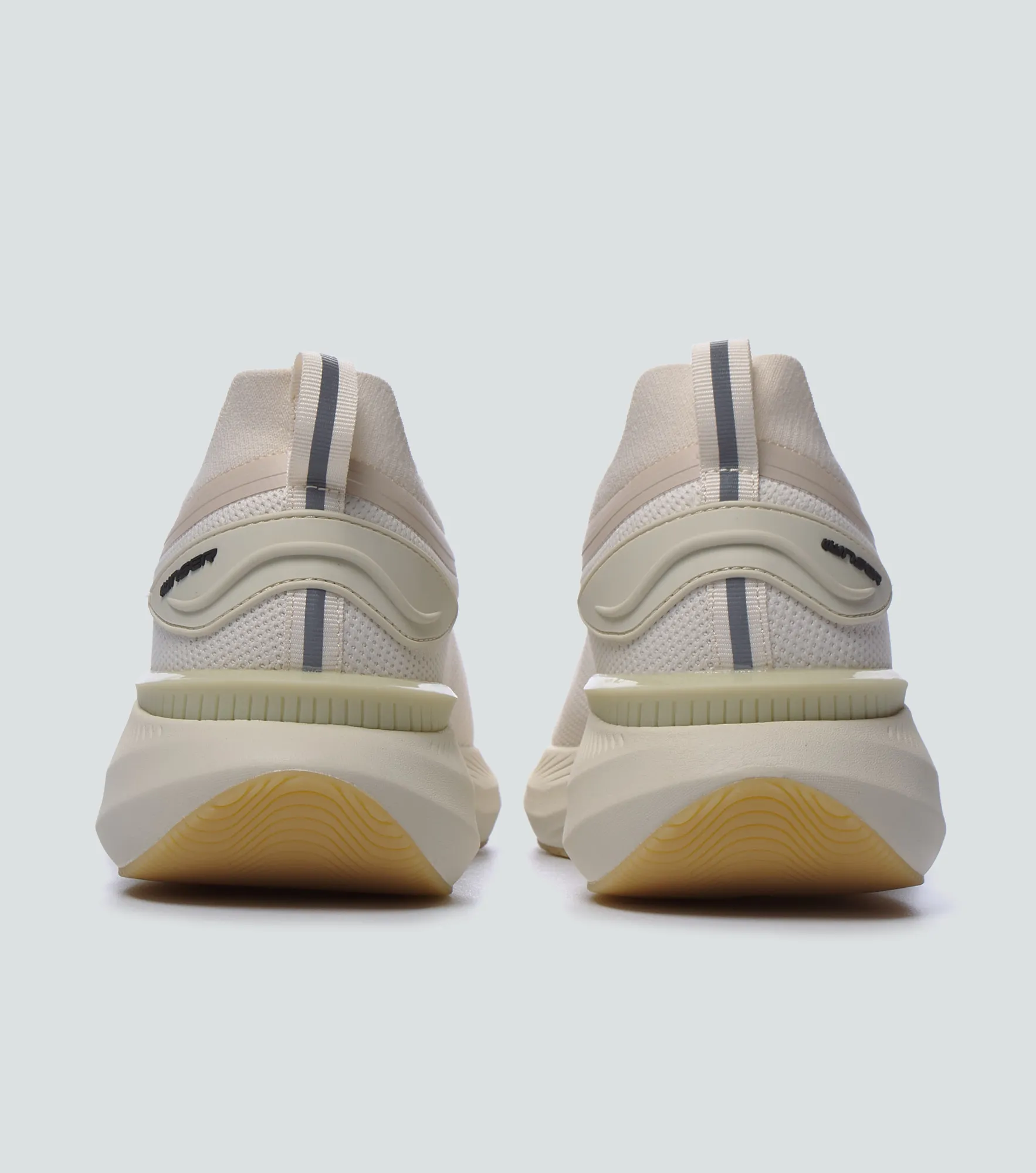 Tenis Para Hombre Con Suela De Curva 836179 BG