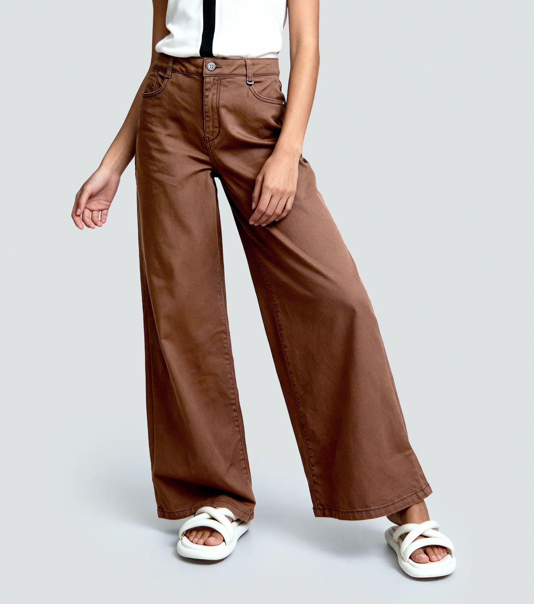 Barcelona Jean Para Mujer Naty Wide Leg Unicolor Derek 836300 CF