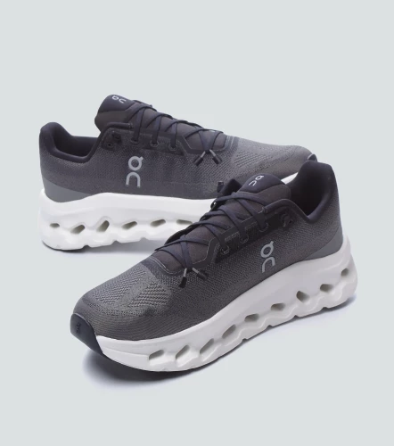 Tenis On Running CloudtiltCR