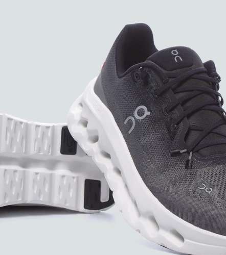 Tenis On Running CloudtiltCR