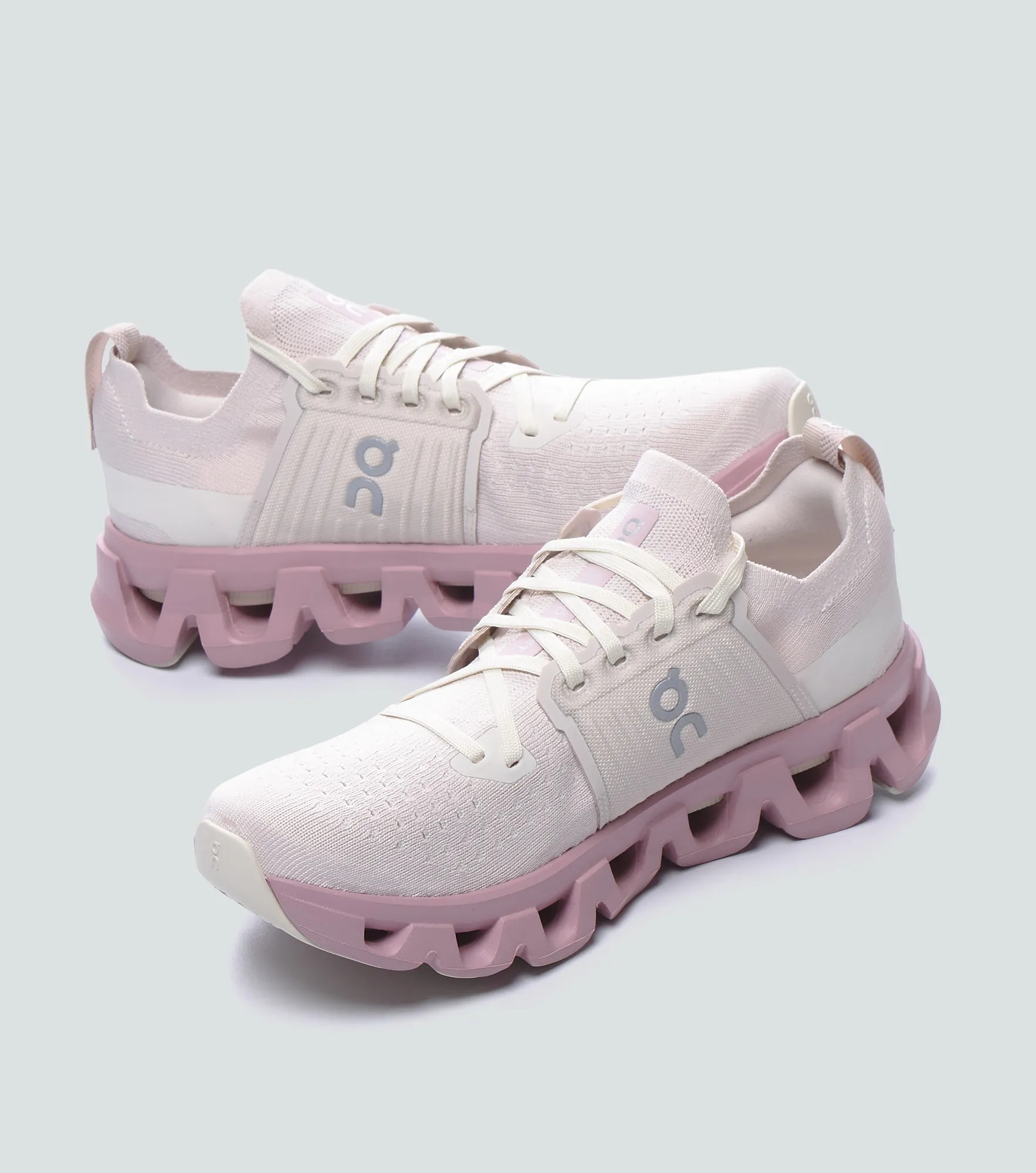 Tenis On Running Cloudswift 4 131677 GR