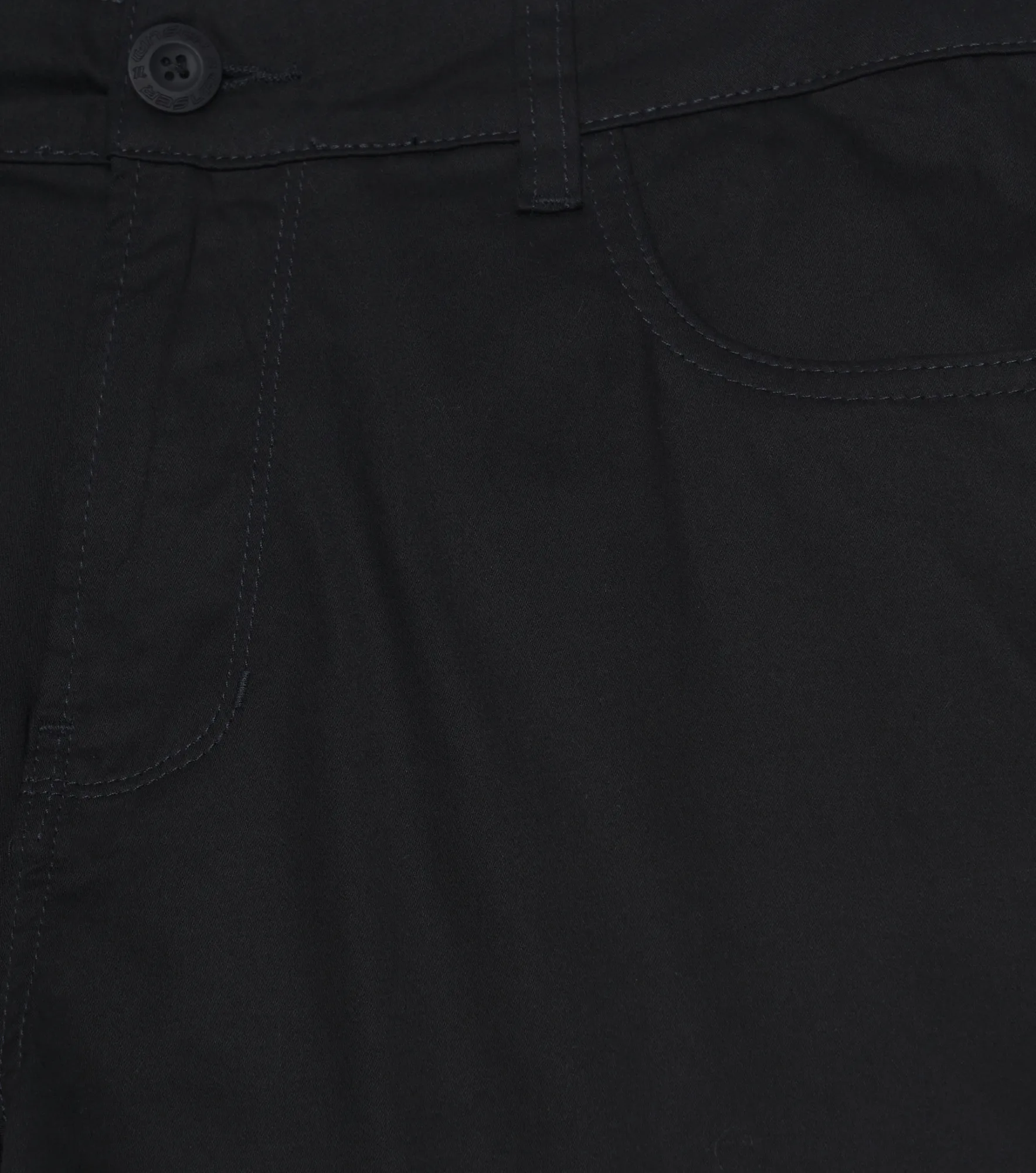 Pol Bermuda Unicolor En Dril 5 Bolsillos Unser 836134 NG