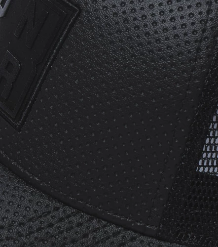 Dairon Gorra En Material Con Labrado Y Detalles UnserNG