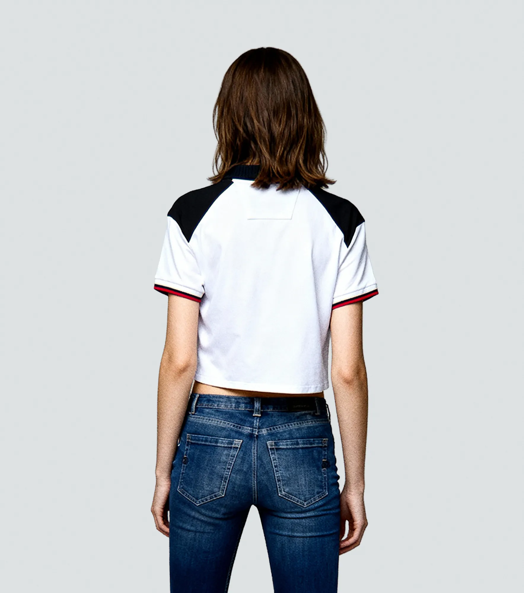 Yuna T Shirt Tipo Polo Regular Femenina Groggy 836205 CU