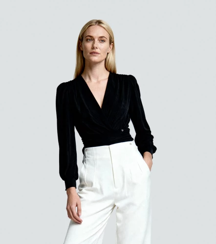 Blusa Para Mujer Cruzada En Delantero Unicolor Natasha DerekNG